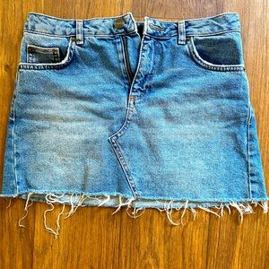 BDG cutoff Jean skirt